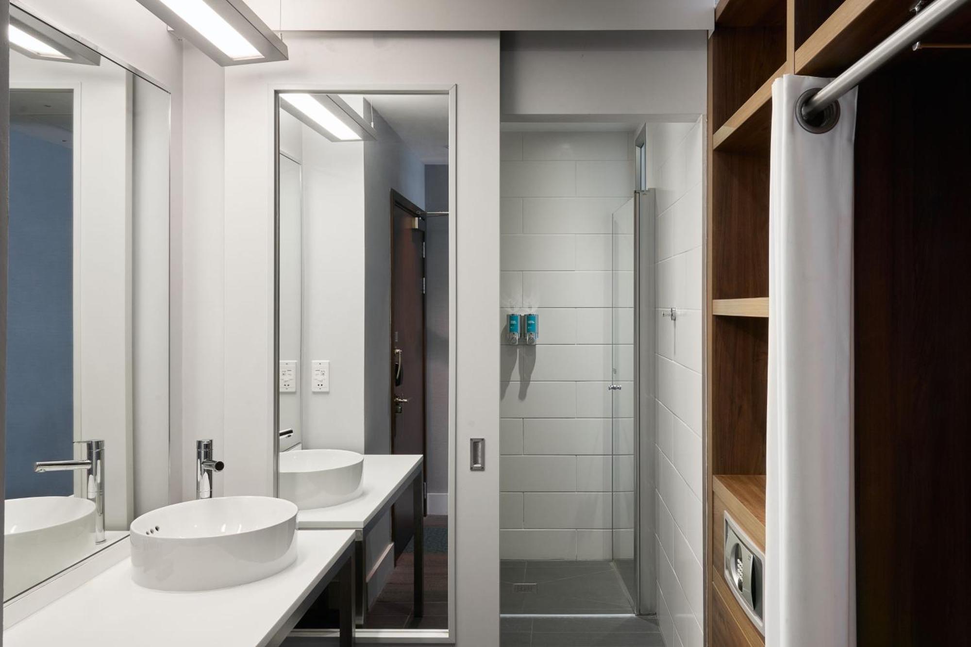 Aloft Liverpool Ngoại thất bức ảnh