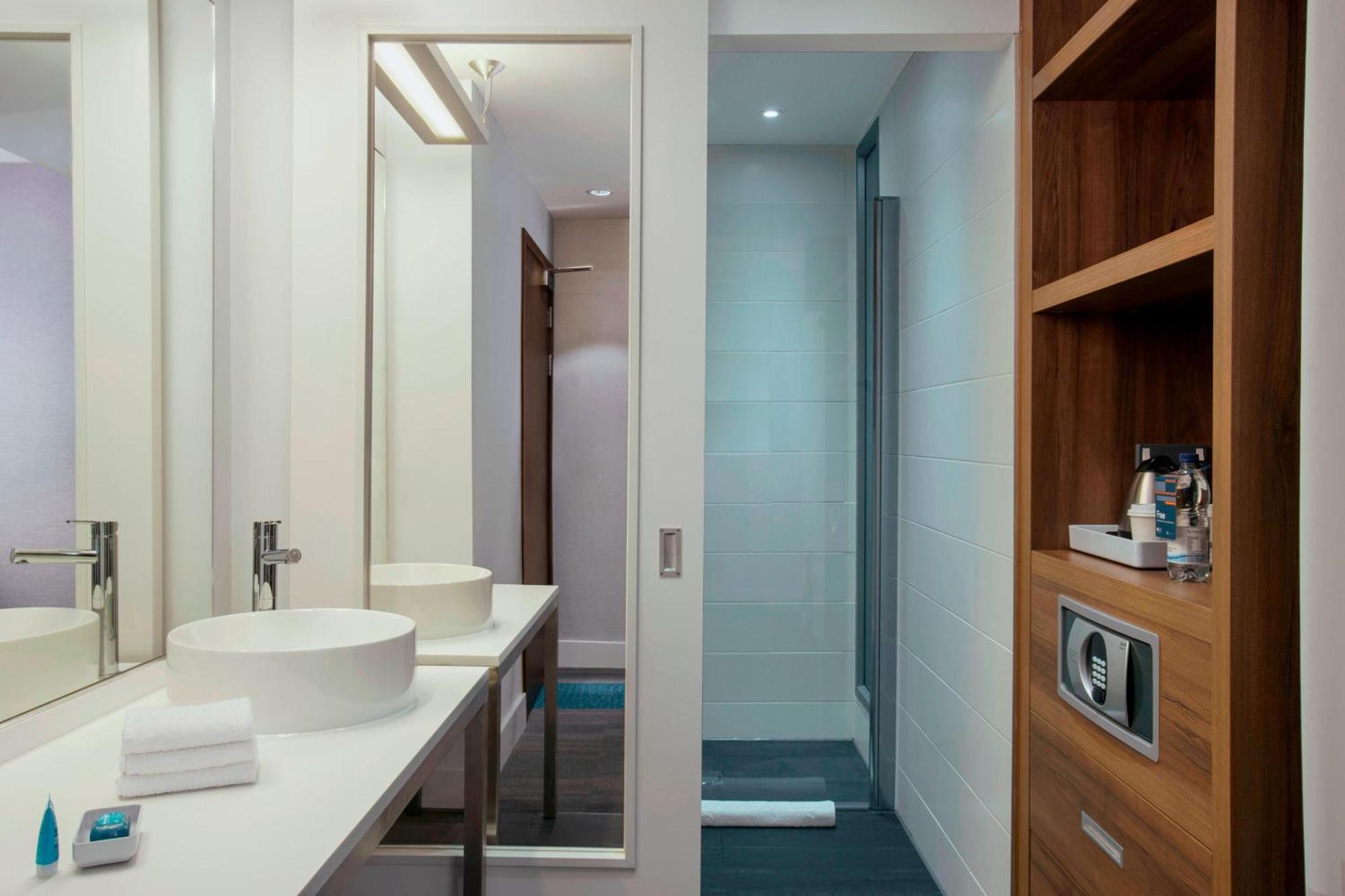 Aloft Liverpool Ngoại thất bức ảnh